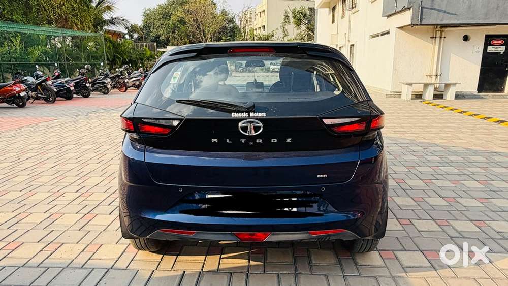 2022 Tata Altroz Petrol Automatic  9500 Km Driven
