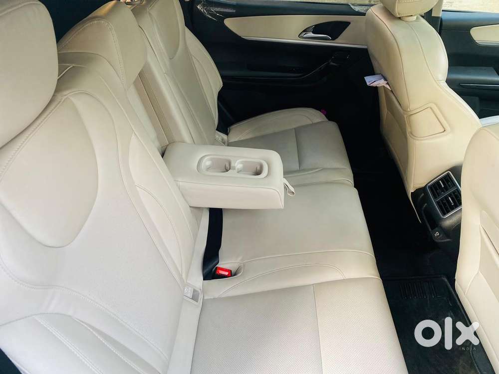 Mahindra Xuv700 Ax7 Luxury Pack Awd, 2022