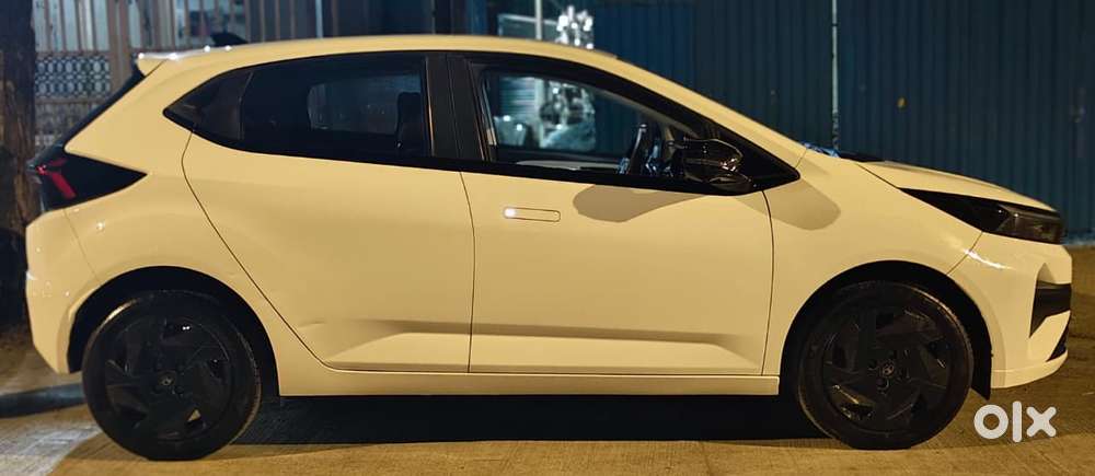 Tata Altroz Creative S, 2025, Cng & Hybrids