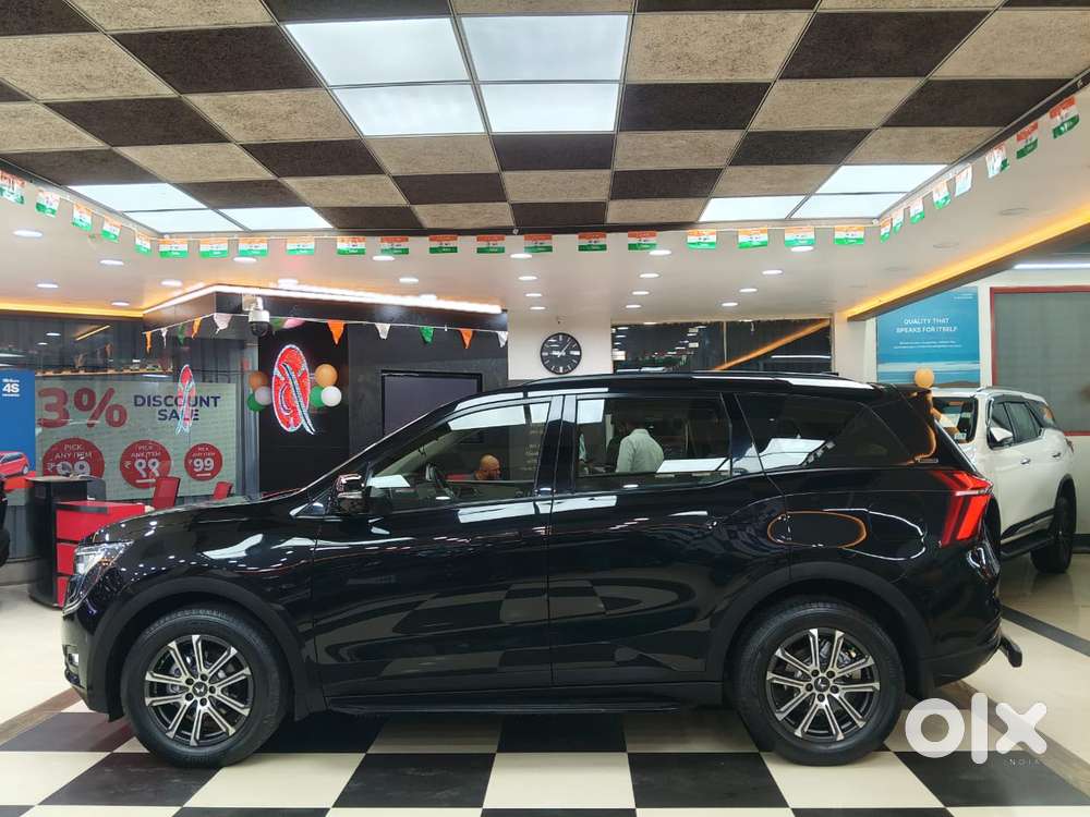 Mahindra Xuv700 2.0 Ax 7 Petrol At Luxury Pack Str, 2024, Petrol