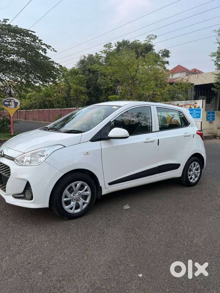 Hyundai Grand I10 Sportz Edition, 2017, Petrol