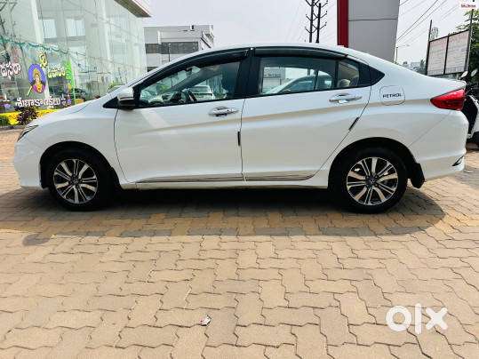 Honda City V At I-vtec, 2019, Petrol