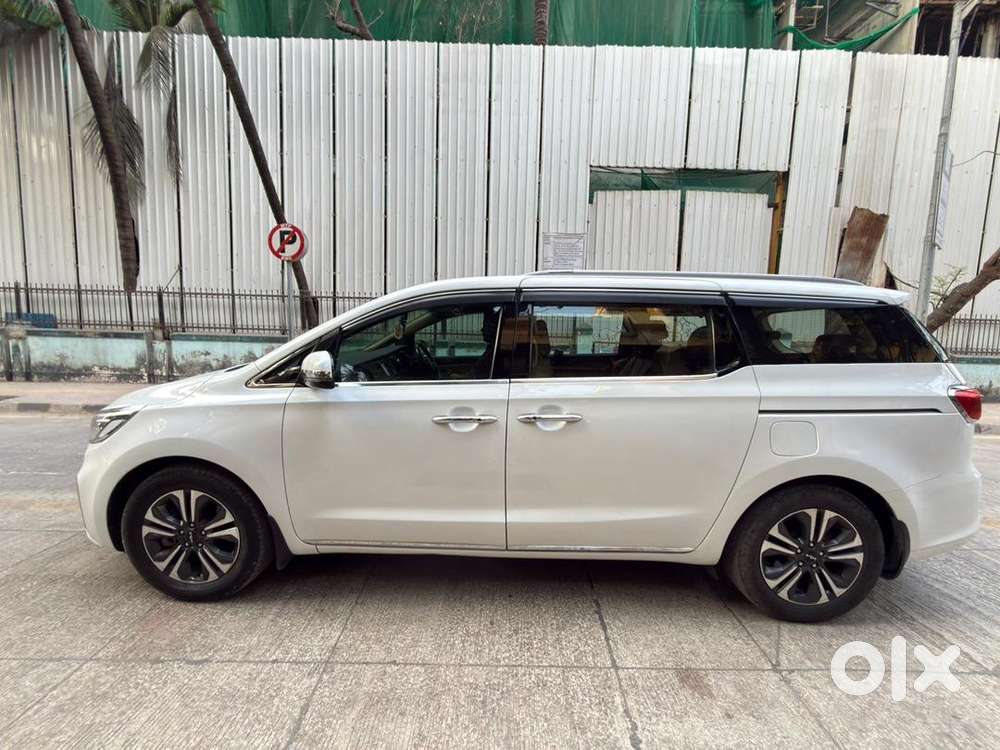 Kia Carnival Limousine Plus 2023
