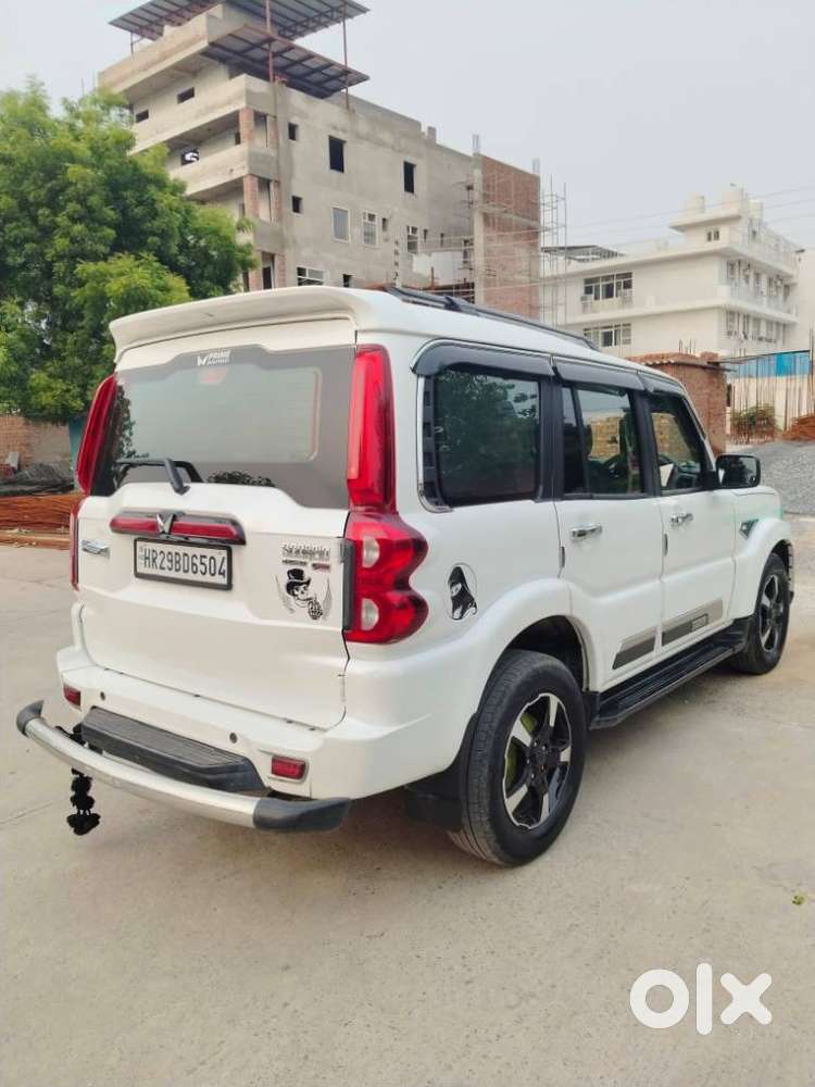 Mahindra Scorpio Classic 2.2 S 11 Mt 7 Str, 2024, Diesel