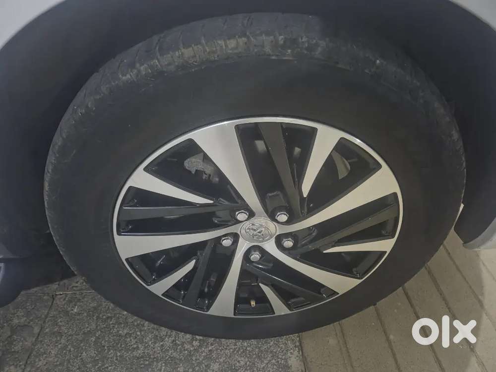 Innova Crysta