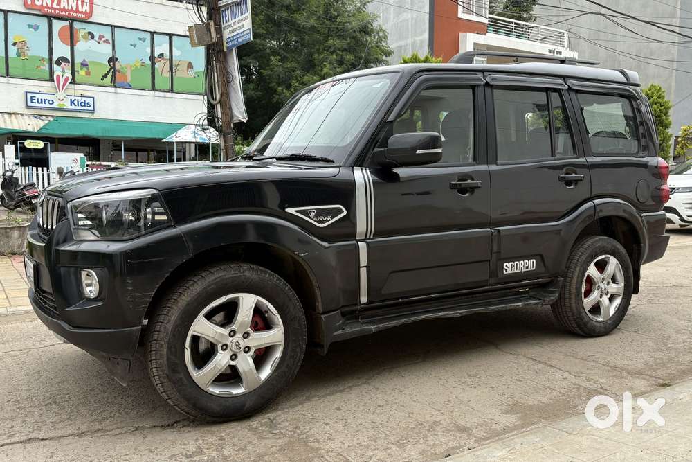 Mahindra Scorpio Classic 2.2 S 11 Mt 7 Str, 2019, Diesel