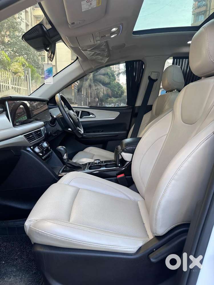 Mahindra Xuv700 2.2 Ax 7 Diesel At Luxury Pack Str, 2023, Diesel