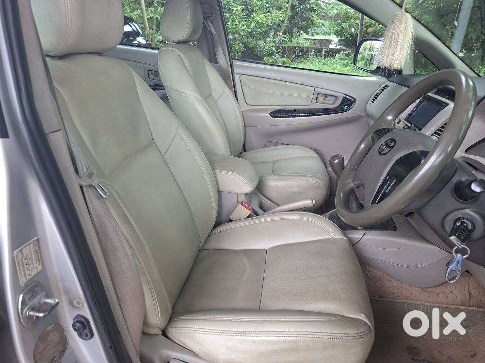 Toyota Innova 2.5 G (diesel) 7 Seater, 2013, Diesel