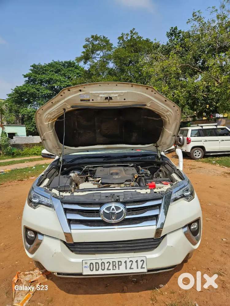 Single Handed Toyota Fortuner 2021 4x2 - Super Clean Condition