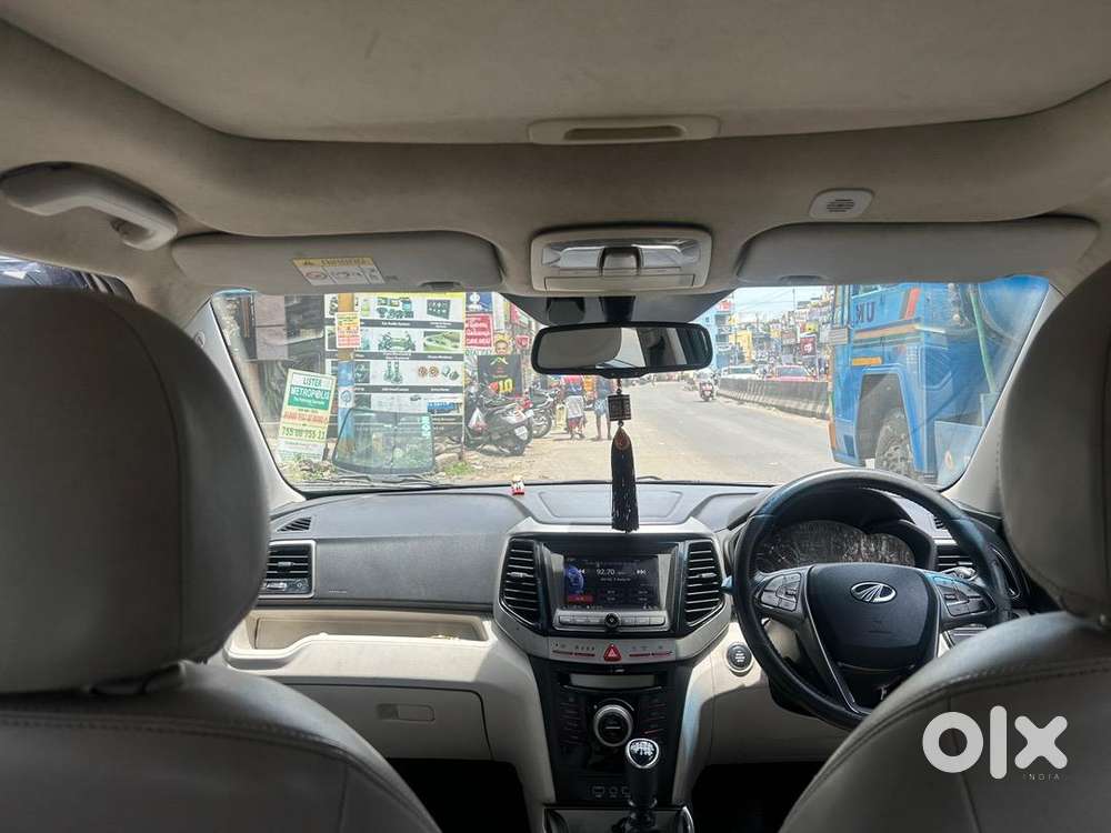 Mahindra Xuv300 Petrol Well Maintained