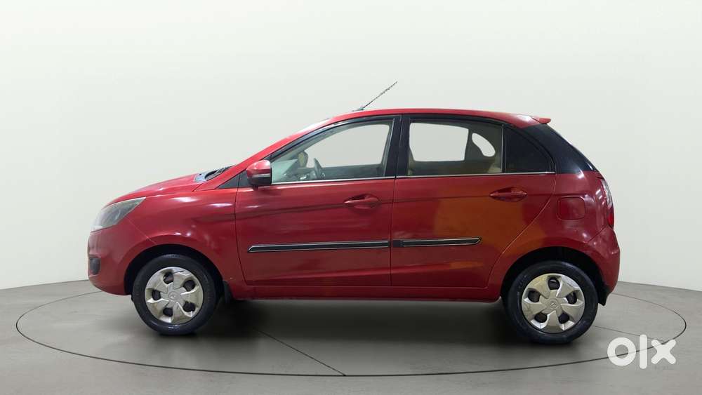 Tata Bolt Revotron Xms, 2015, Petrol