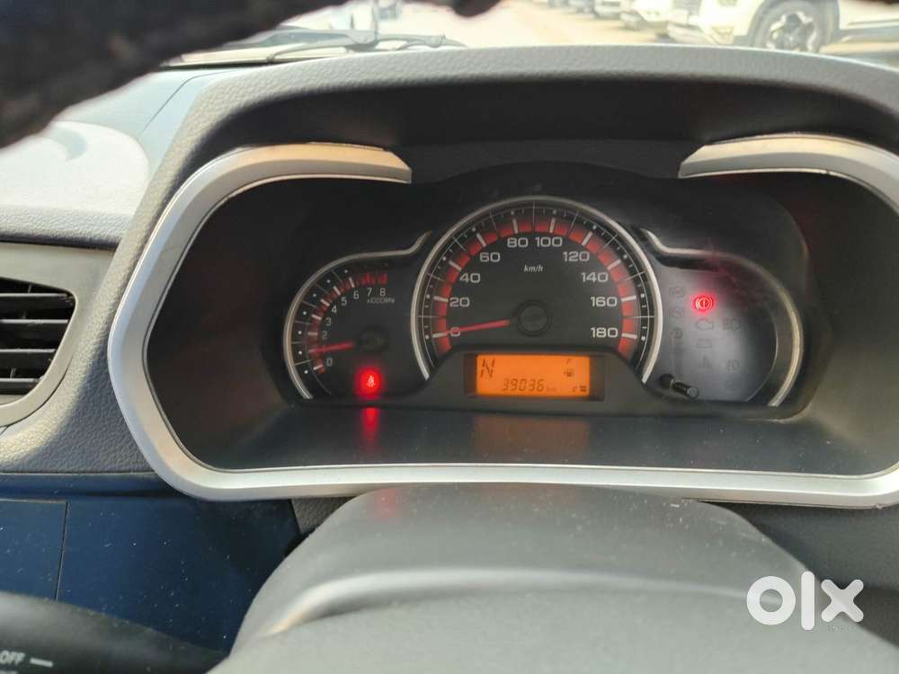 Maruti Suzuki Alto K10 1.0 Vxi Amt, 2016, Petrol
