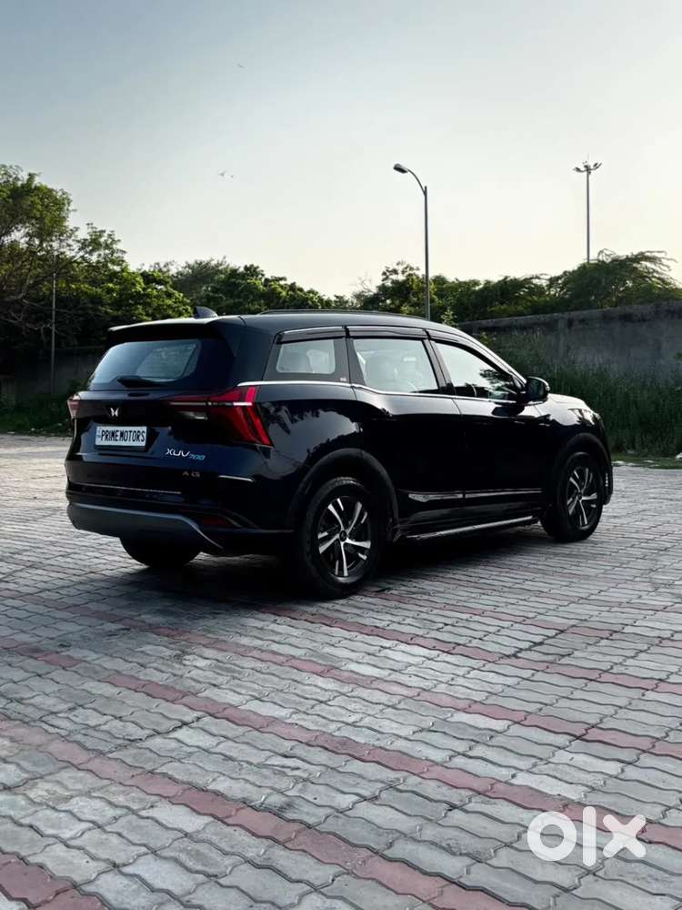 Mahindra Xuv700 2.0 Ax 5 Petrol At Str, 2023, Petrol