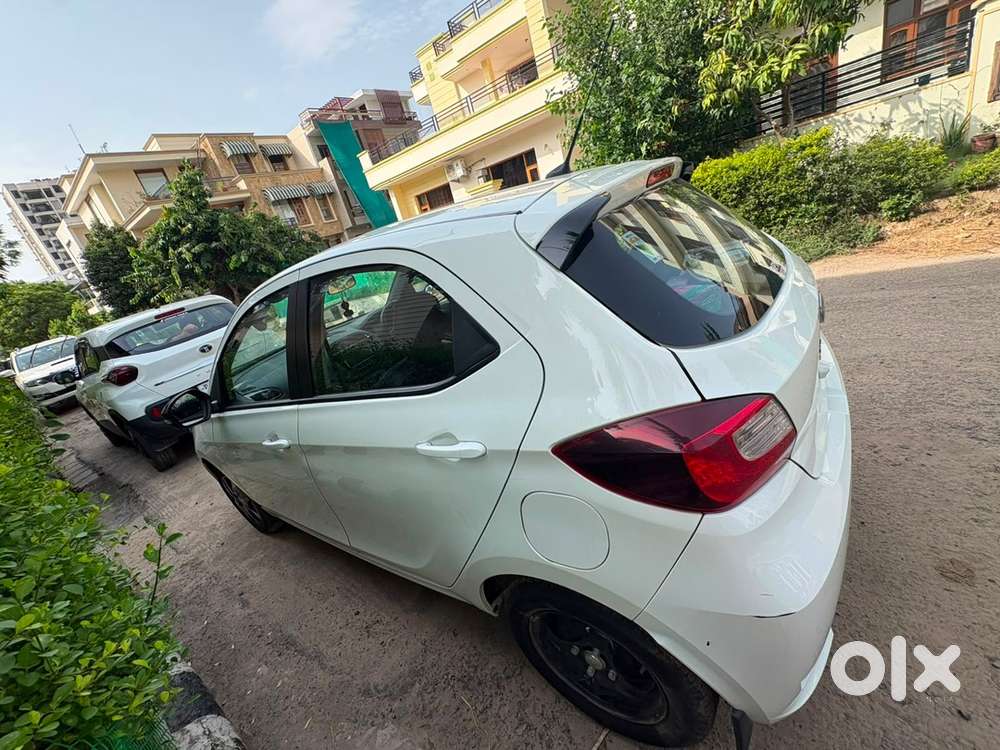 Tata Tiago Petrol 2025