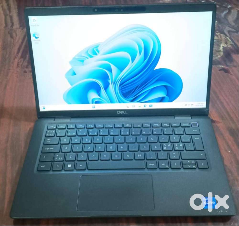 Dell Lattitude 7330 Business Laptop i7 12th Gen 16 GB RAM, 512 SSD