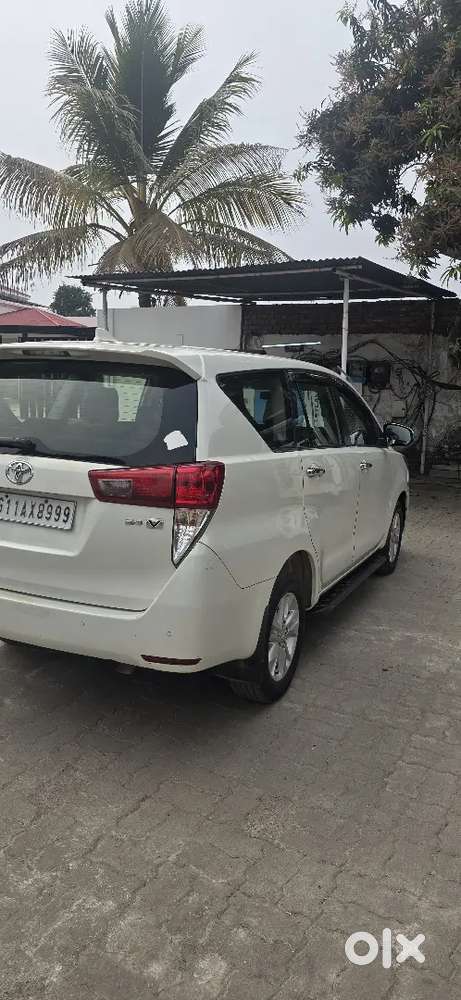 Toyota Innova Crysta