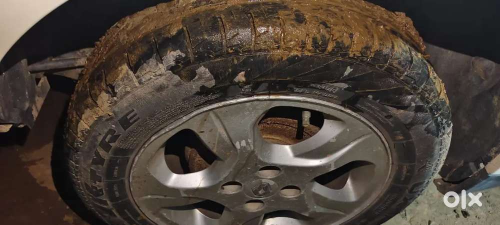 Renault Lodgy 9 Seater Ertiga Ke Look Ka Hai