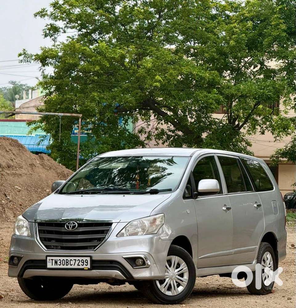 Toyota Innova 2.5 G (diesel) 7 Seater Bs Iv, 2015, Diesel