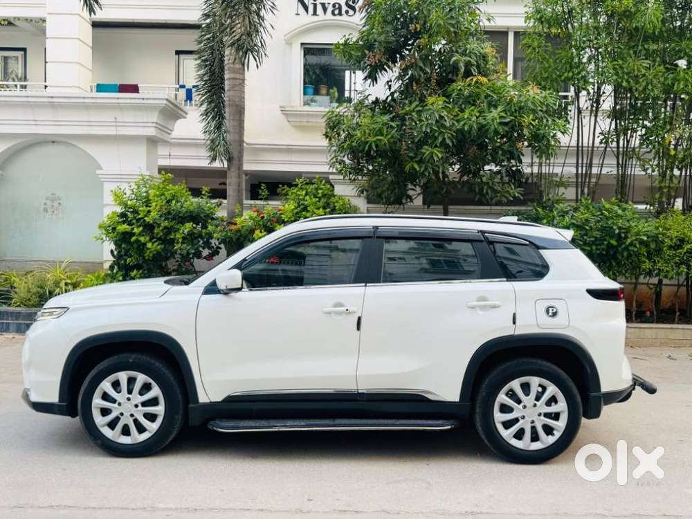 Toyota Urban Cruiser Hyryder 1.5 V Hybrid, 2023, Petrol
