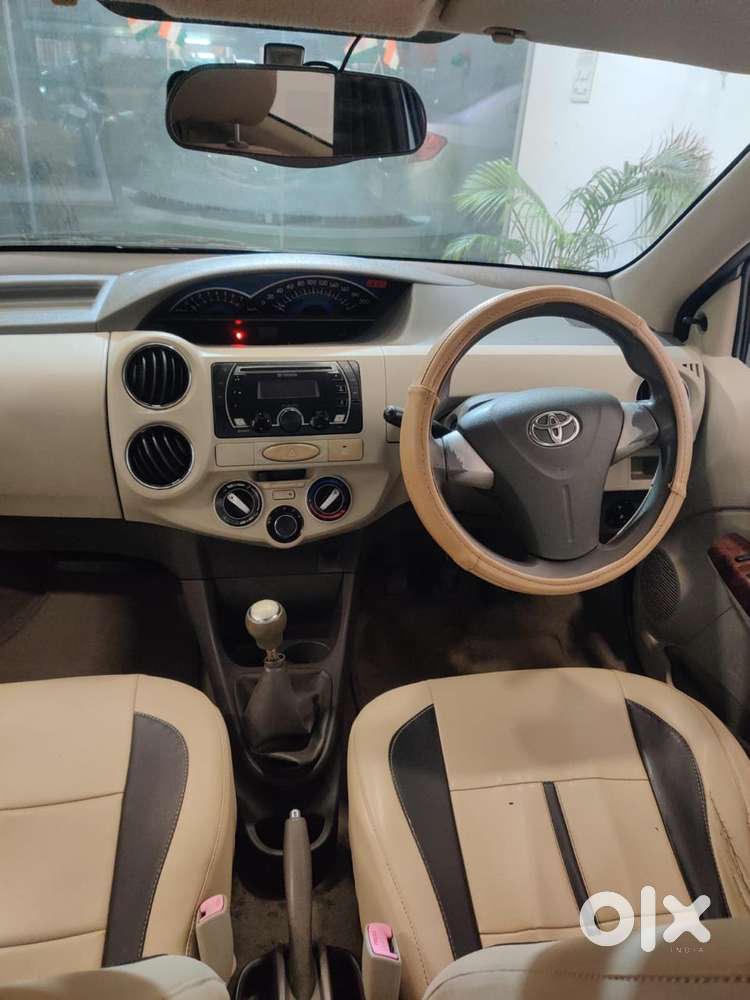 Toyota Etios 2013-2014 V, 2013, Petrol