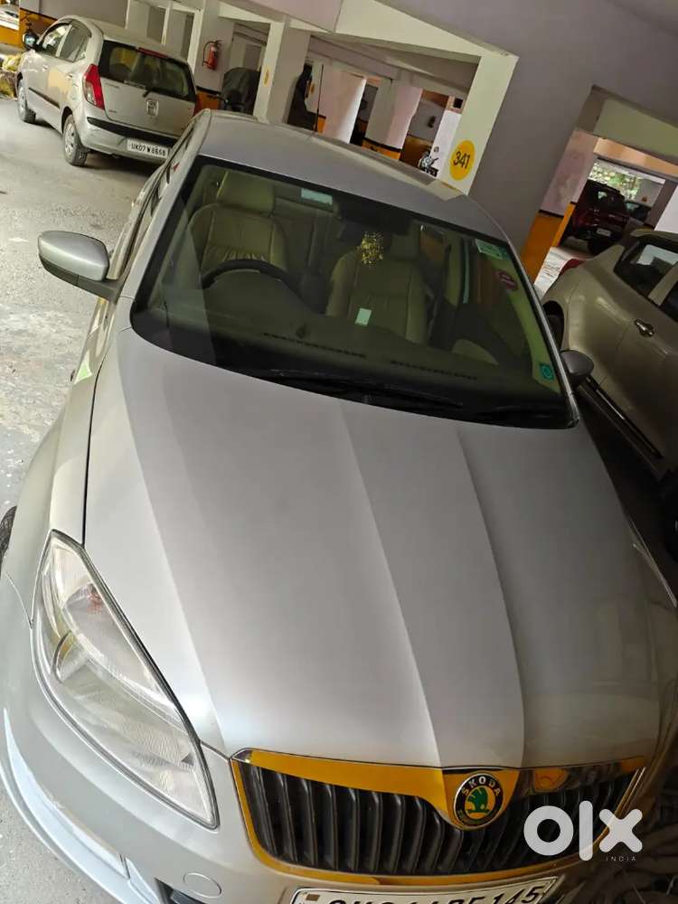 Skoda Rapid Ambition Plus 2013