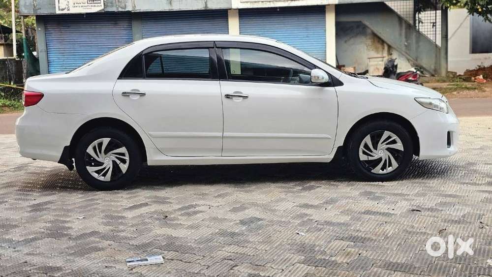 Toyota Corolla Altis 1.8 J, 2012, Diesel
