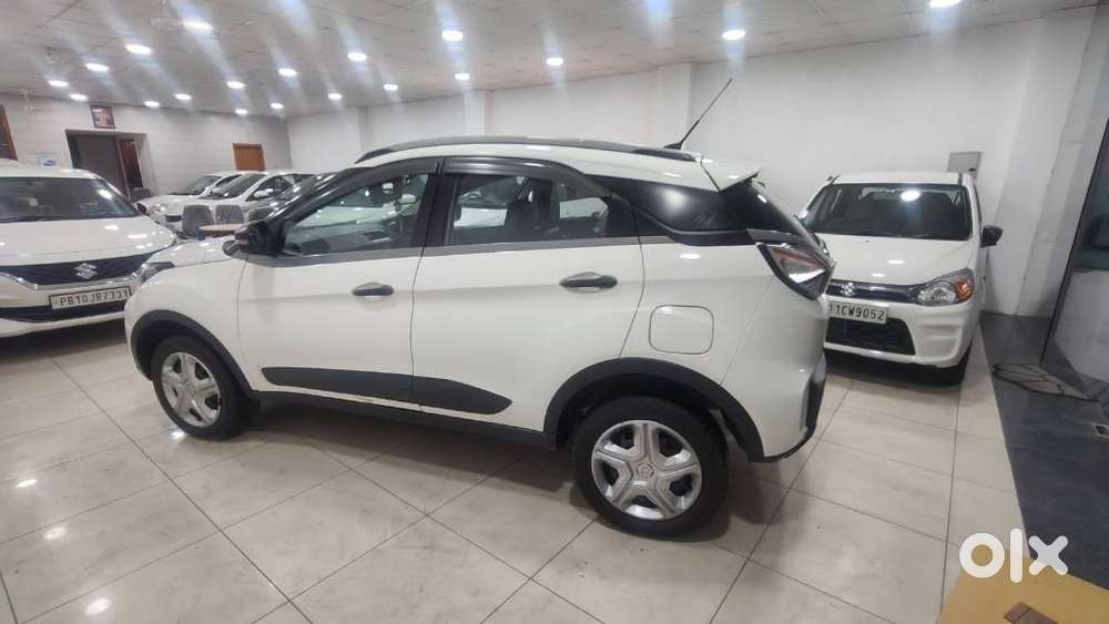 Tata Nexon 1.5 Revotorq Xt, 2020, Petrol