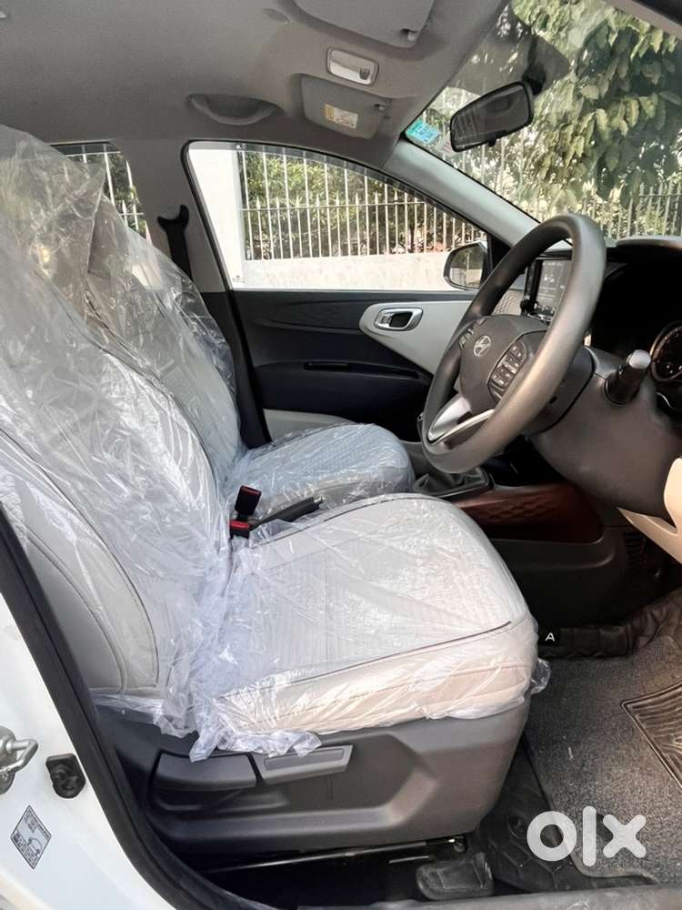 Hyundai Aura 2023 Petrol Well Maintained