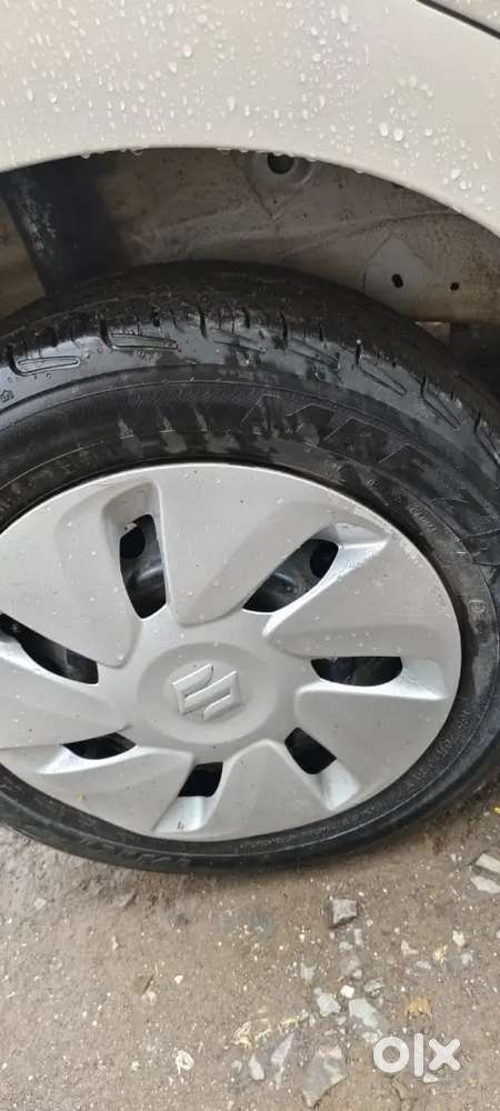 Maruti Suzuki Celerio Vxi 2015 Variant 4tyre Mrf Zlx New Tyre Amaron B