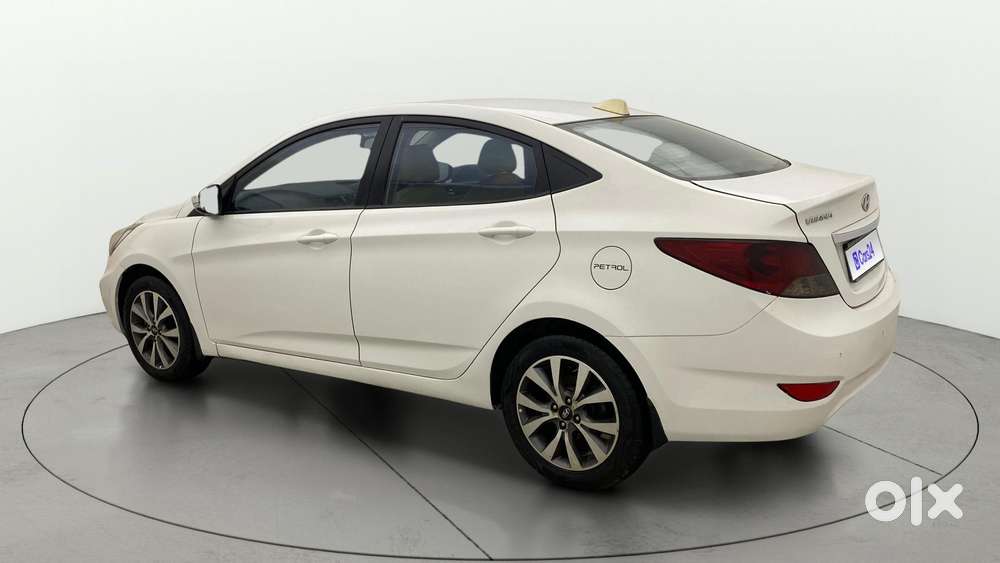 Hyundai Verna Fluidic 1.6 Vtvt Sx, 2013, Petrol