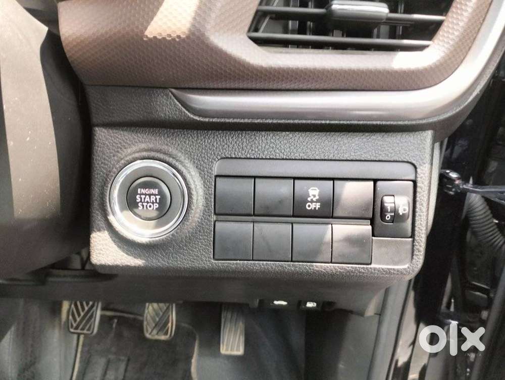 Maruti Suzuki Brezza 1.5 Zxi Smart Hybrid, 2023, Petrol