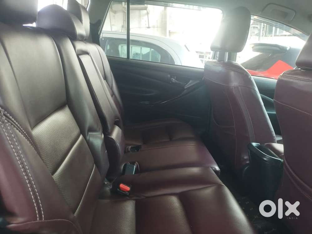 Toyota Innova Crysta, 2025, Diesel