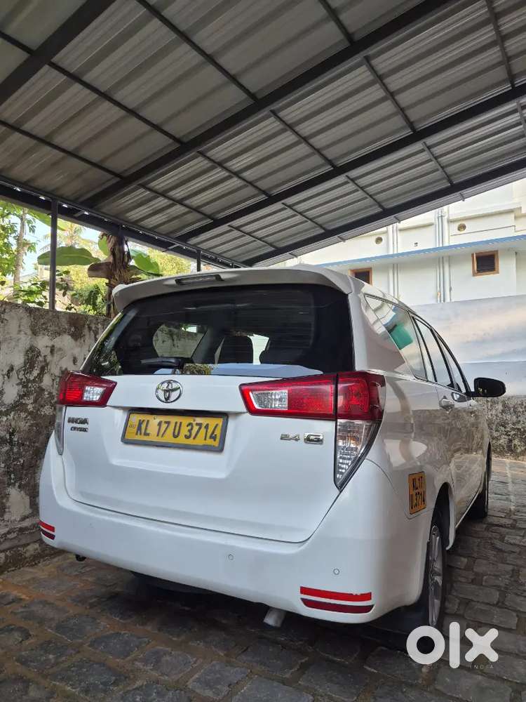 Toyota Innova Crysta 2019