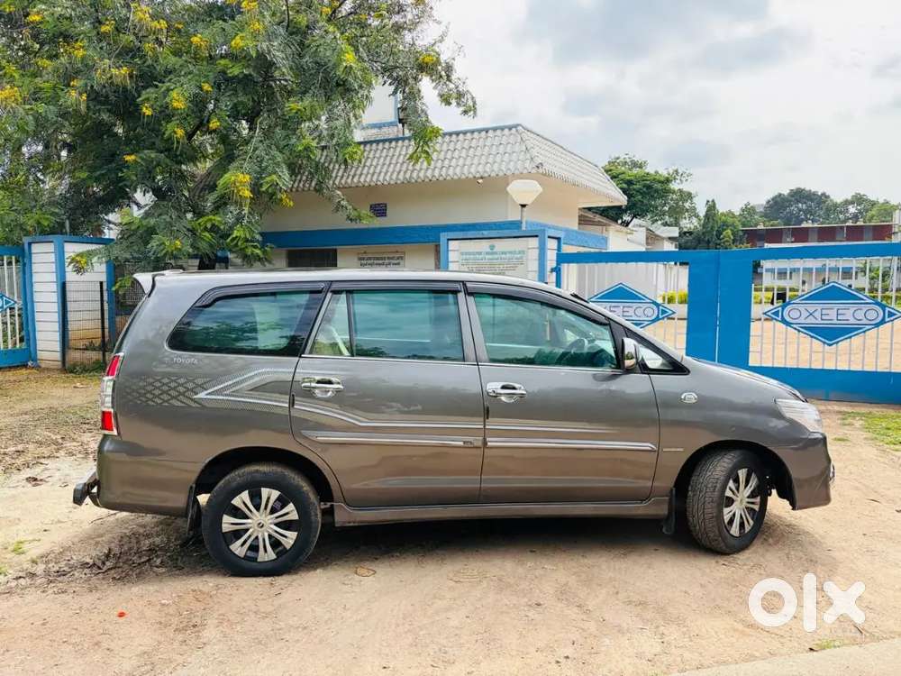 Toyota Innova Diesel 2012