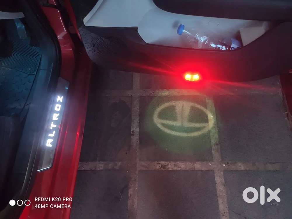 Tata Altroz Xz Plus I Turbo 2022 Downtown Red Colour ( Black Top)