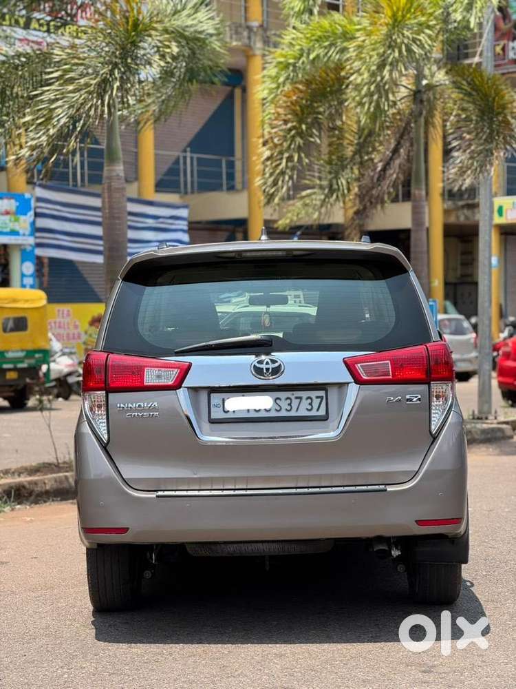 Toyota Innova Crysta 2020 Diesel Well Maintained