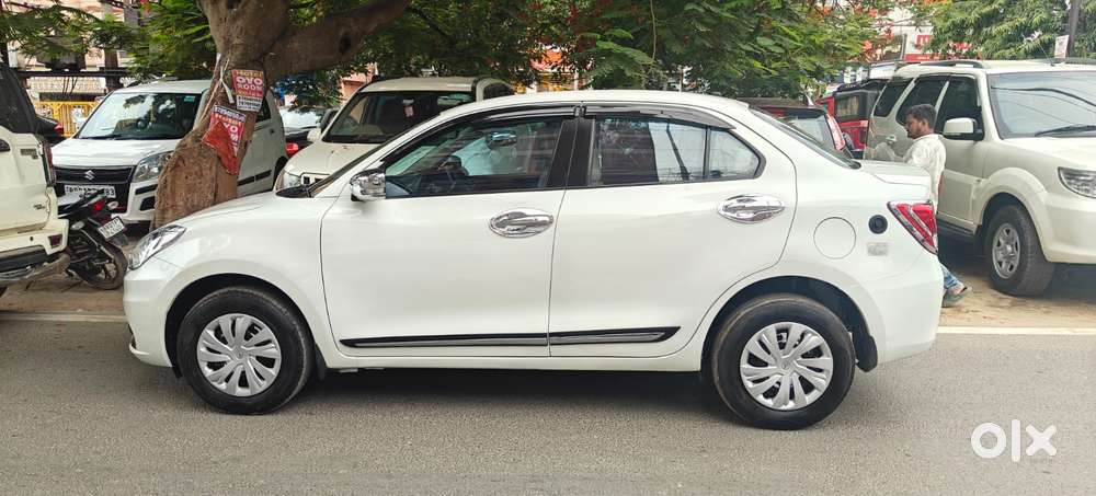 Maruti Suzuki Dzire 1.2 Vxi, 2023, Cng & Hybrids