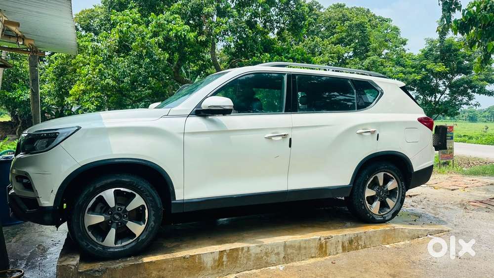 Mahindra Alturas G4 Diesel 2021