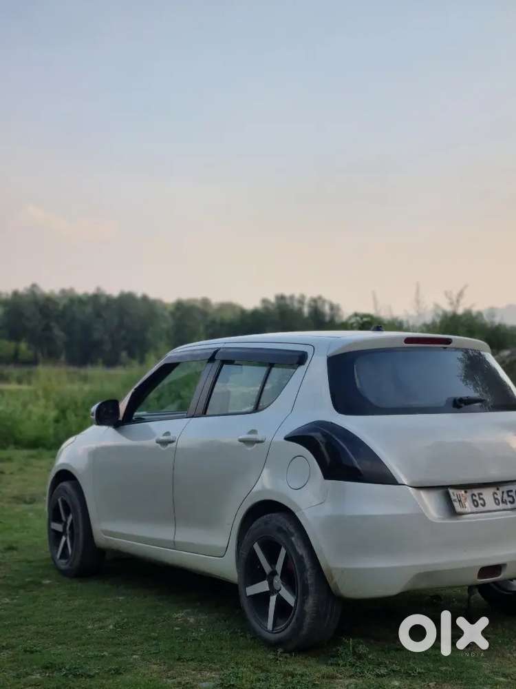 Maruti Suzuki Swift 2013 Petrol 79000 Km Driven