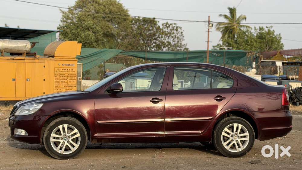 Skoda Laura Ambition 2.0 Tdi Cr At, 2013, Diesel