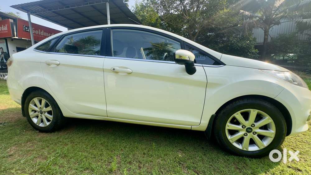Ford Fiesta 1.5 Titanium Petrol At, 2012, Petrol