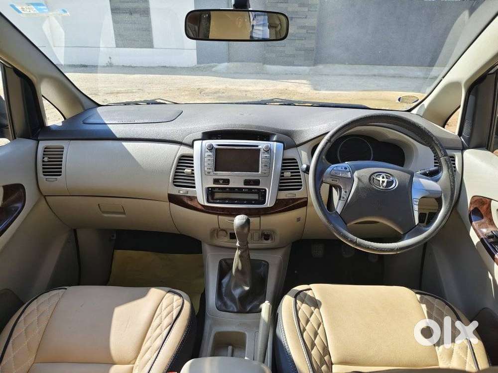 Toyota Innova 2012-2013 2.5 E Diesel Ms 8-seater, 2013, Diesel