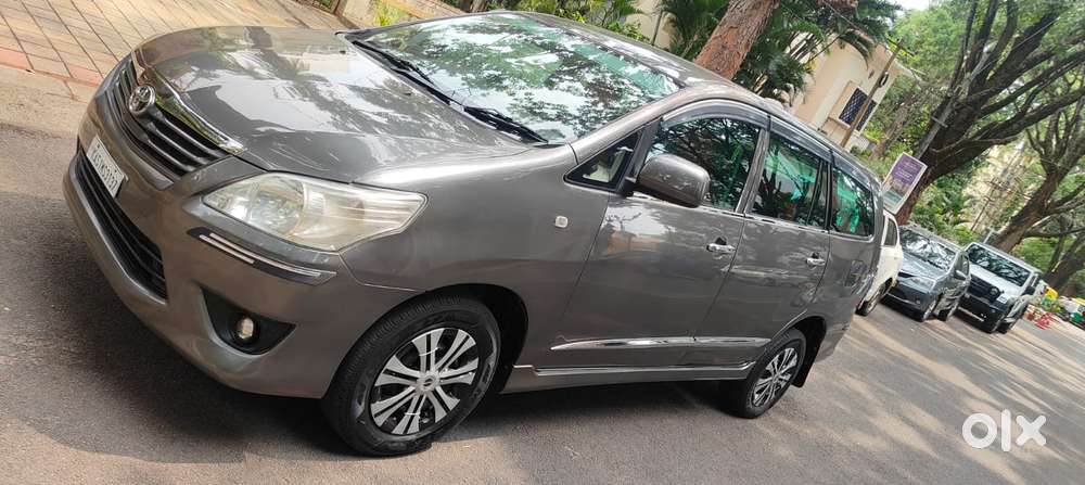 Toyota Innova 2.5 G (diesel) 8 Seater, 2013