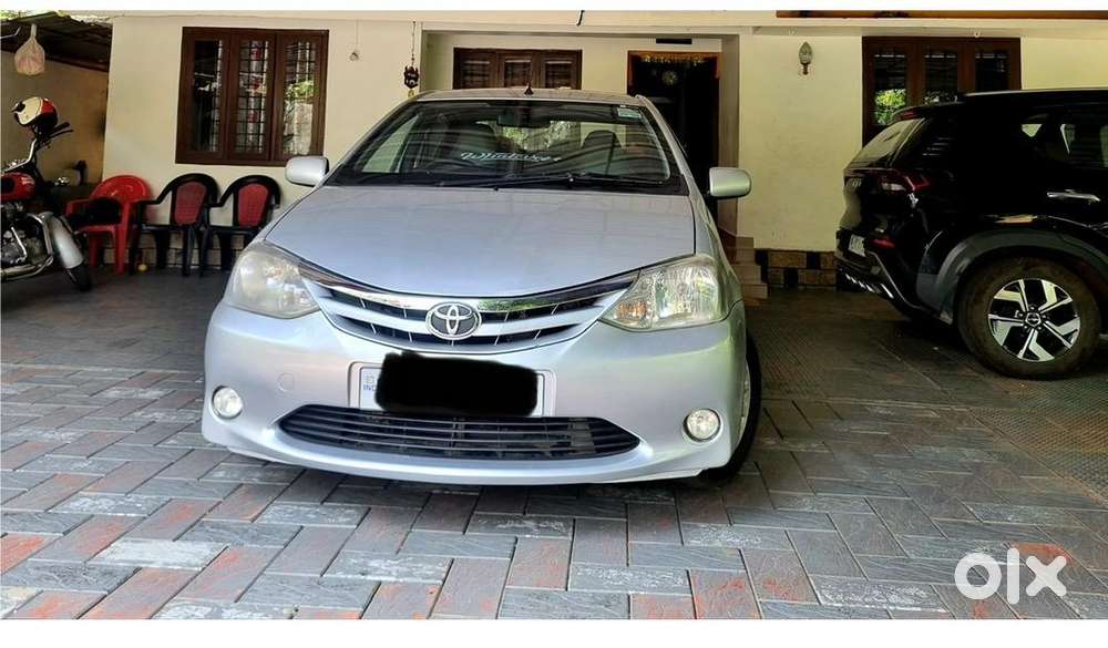 Toyota Petrol Manual 2011