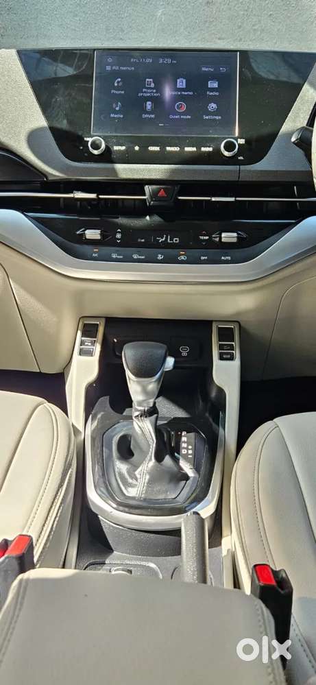 Kia Carens 1.4 Prestige Plus Turbo Dct 7 Str, 2022, Petrol