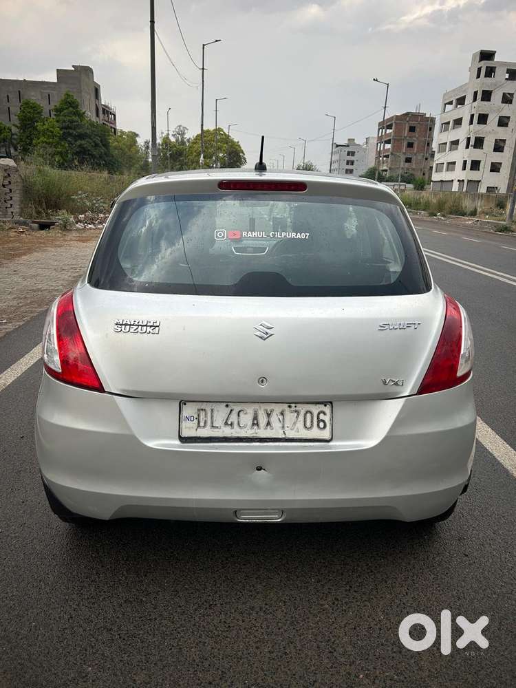 Maruti Suzuki Swift Lxi Option, 2017, Cng & Hybrids