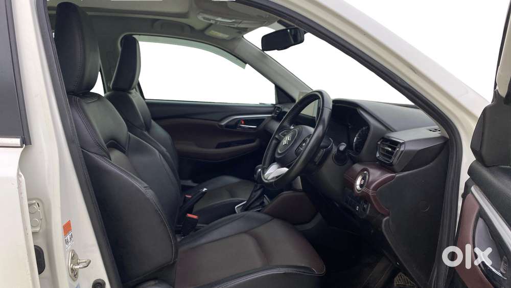 Maruti Suzuki Grand Vitara 1.5 Alpha Smart Hybrid At, 2023, Petrol