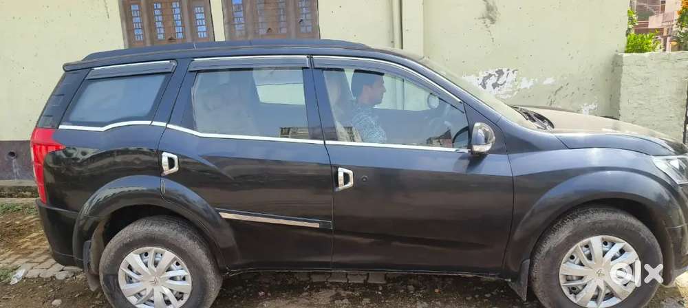 Mahindra Xuv500 2017 Diesel 139000 Km Driven