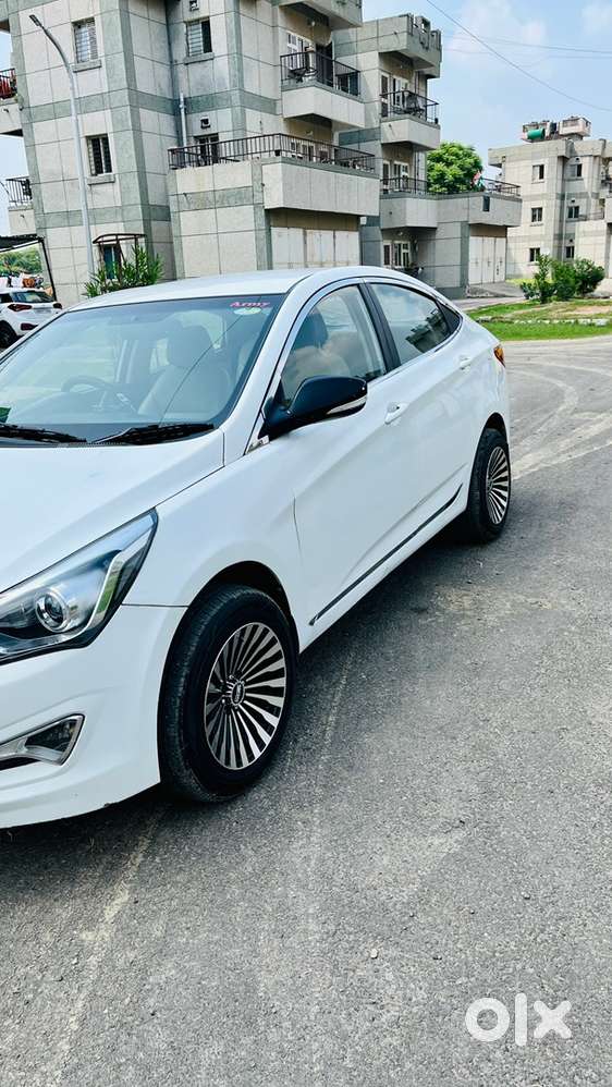 Hyundai Fluidic Verna 2016