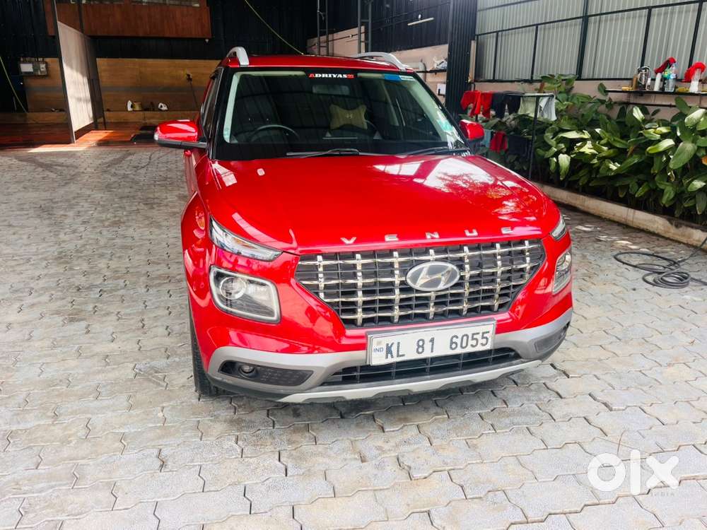 Hyundai Venue Petrol 2021